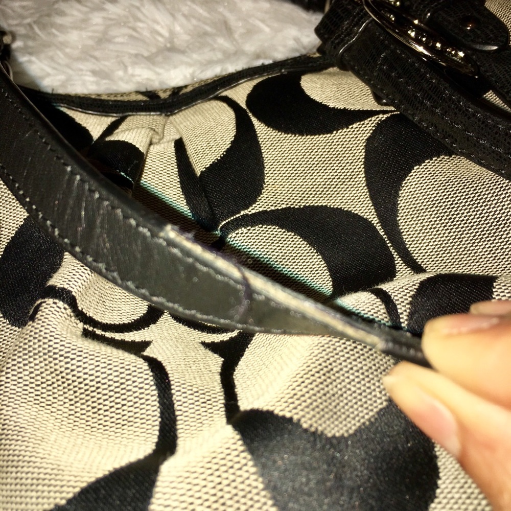 ‼️Authentic Coach Handbag‼️ - Picture 7 of 8